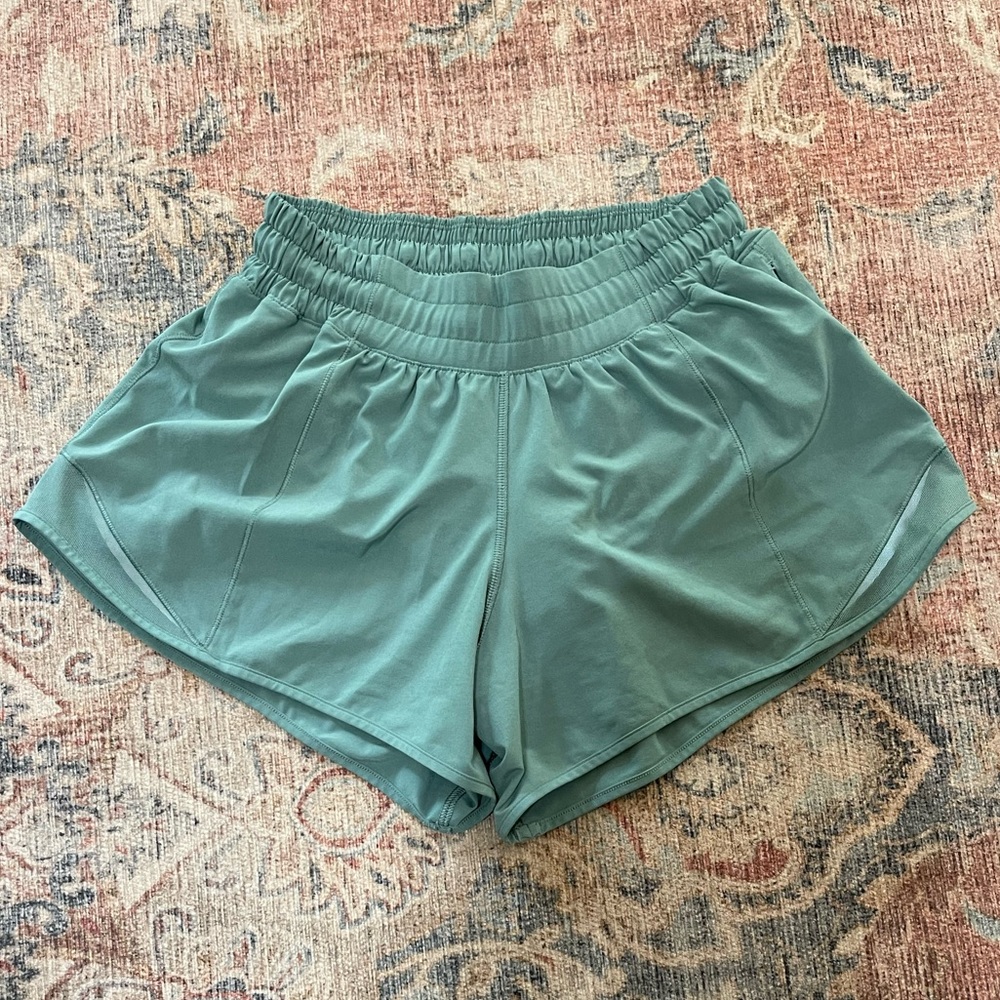 Lululemon Hotty Hot Shorts Size 4